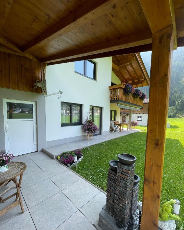 Haus Blickfang Lägenhet Neustift im Stubaital Exteriör bild