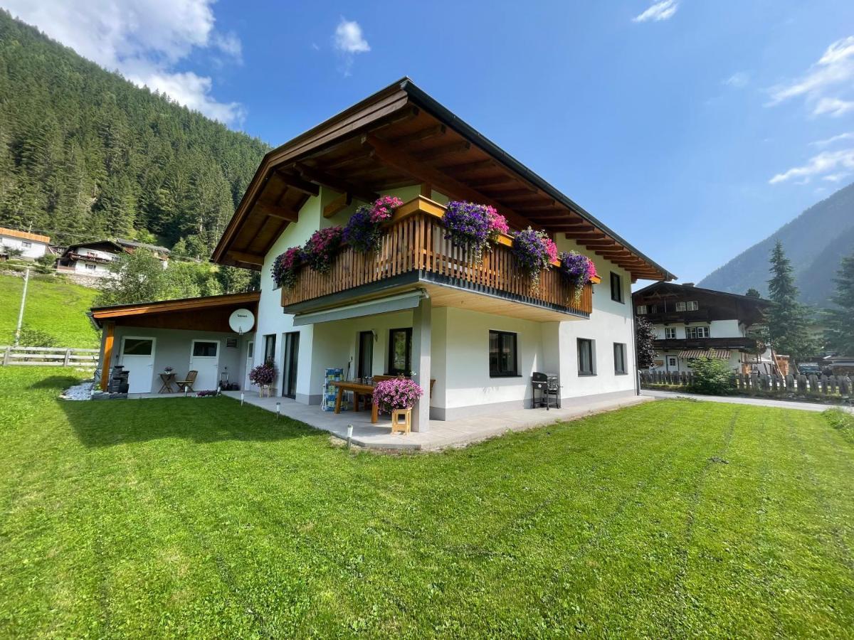 Haus Blickfang Lägenhet Neustift im Stubaital Exteriör bild