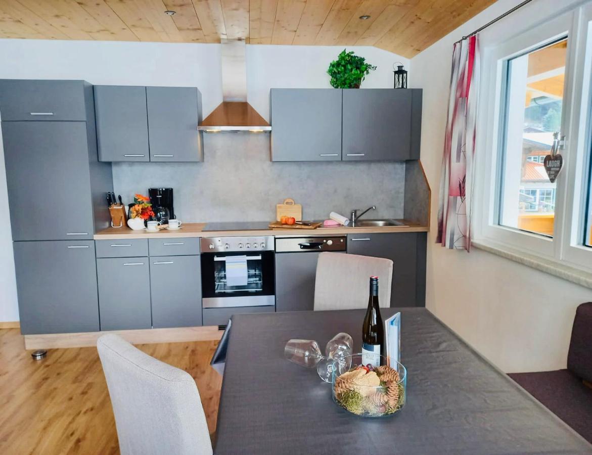 Haus Blickfang Lägenhet Neustift im Stubaital Exteriör bild
